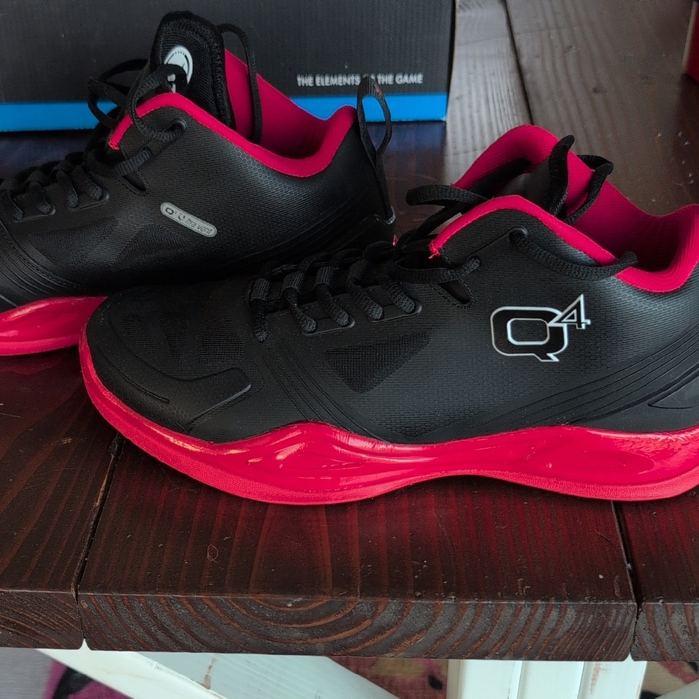 Q4 Black and Red Athletic Shoes
